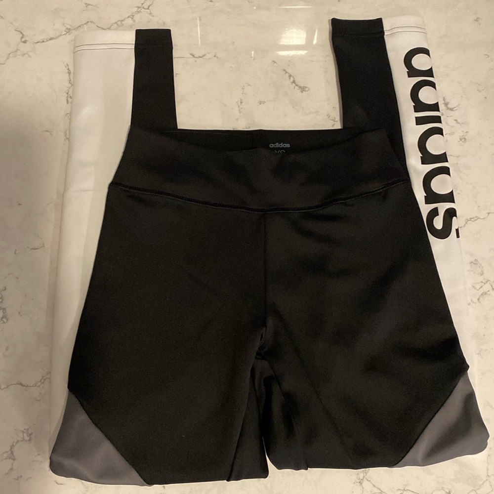 Adidas leggings
